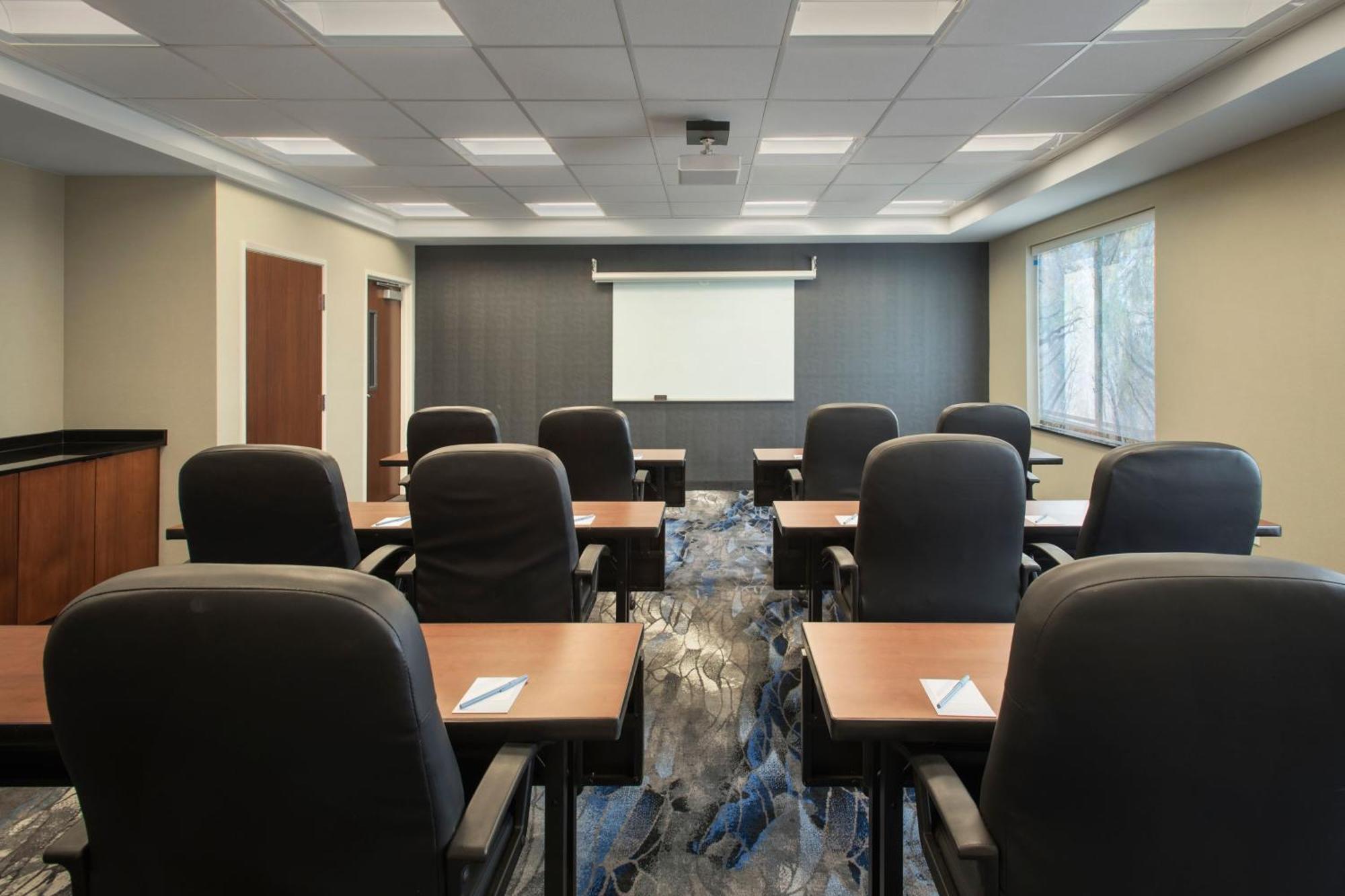 Fairfield Inn & Suites By Marriott Watertown Thousand Islands Экстерьер фото