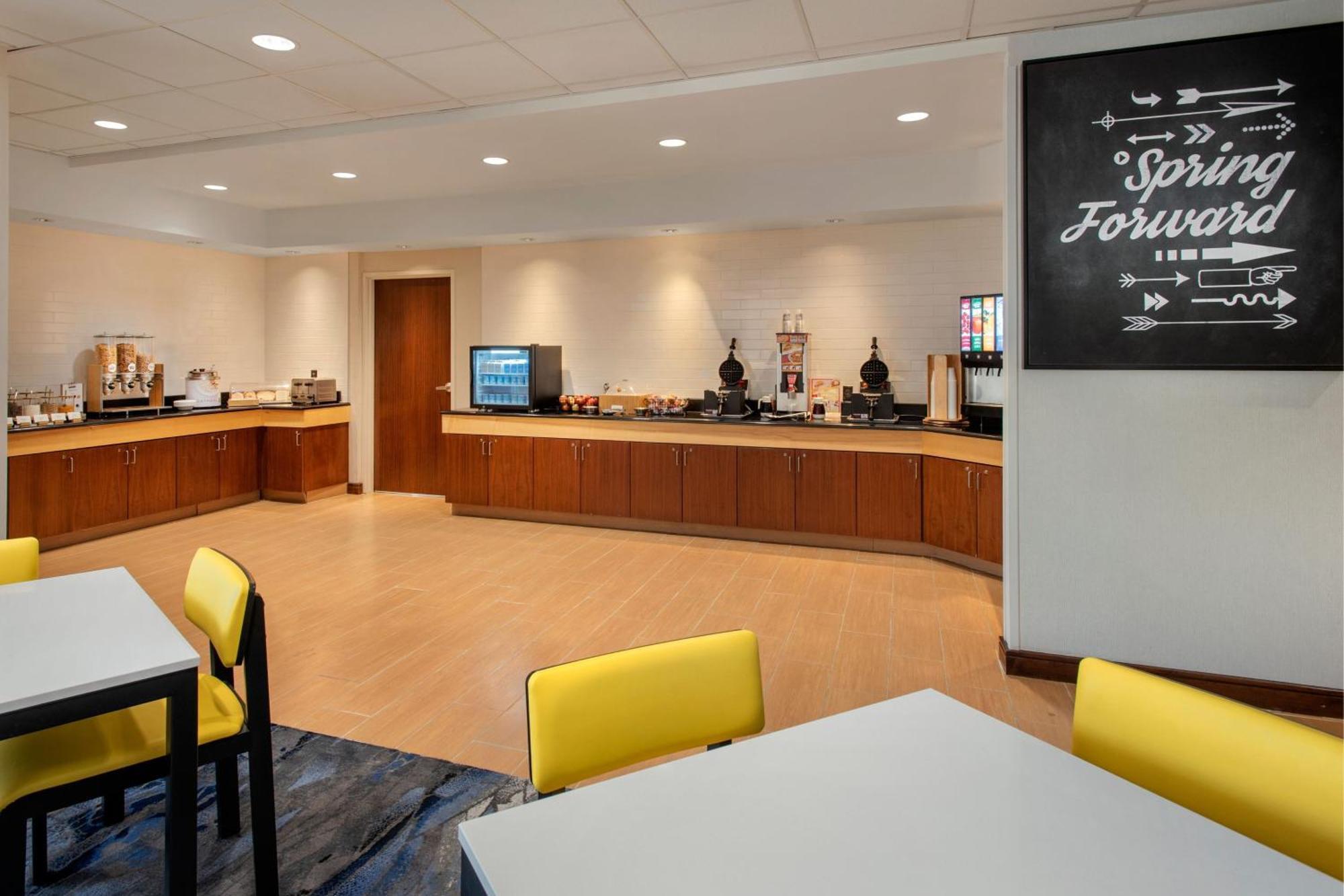 Fairfield Inn & Suites By Marriott Watertown Thousand Islands Экстерьер фото