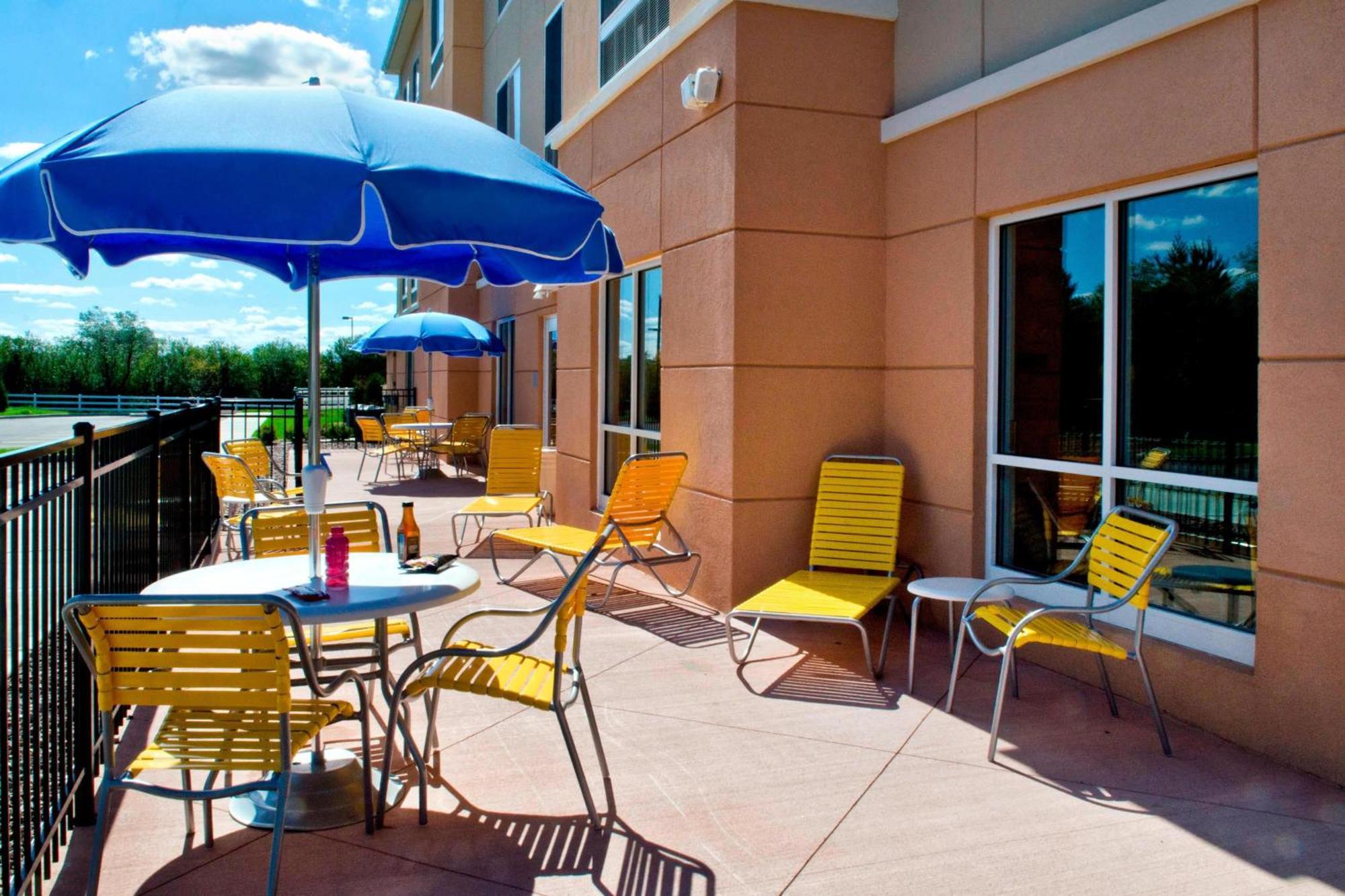 Fairfield Inn & Suites By Marriott Watertown Thousand Islands Экстерьер фото